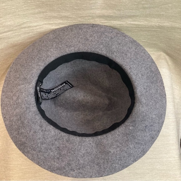 ZARA Sz S or 57 cms 100% Wool Hat Grey with Black Band Like New - Picture 12 of 14